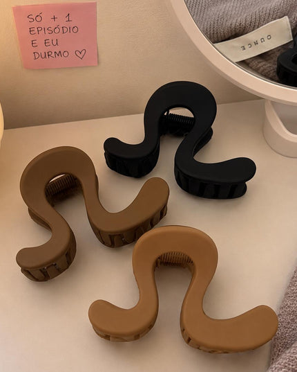 Presilha de Cabelo Piranha Feminina Estilo Moderno em U Confortável Leve Ideal para o Dia-a-dia Várias Opções de Cores Moda Coreana